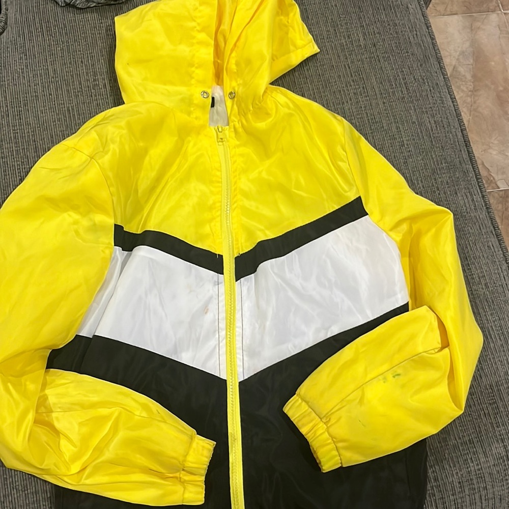 jacket zip up